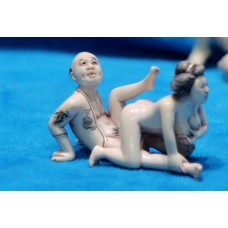 Chinese Ivoor (Begin 20ᵉ eeuw) Netsuke
Sexs voorstelling