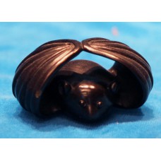 Zwart ebbenhout (Begin 20ᵉ eeuw) Chinese Netsuke
Vleermuis