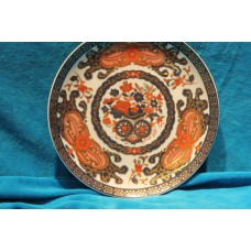 Kabuki Aardewerk (20ᵉ eeuw)
Imari-stijl sierschotel,vergulde rand en bloemdecor
