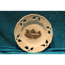 Bohemia Aardewerk (20ᵉ eeuw)
Sierbord, met decor van De pier van Skegness