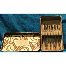 Zilver (19ᵉ eeuw)
6 Mokkalepeltjes in originele cassette