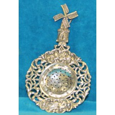 Zilveren (1924)
Oud Hollands theezeefje met moen