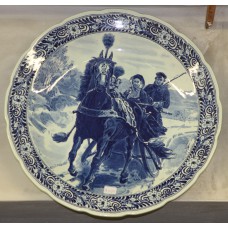 Blauw Aardewerk (20ᵉ eeuw) Sierbord
Paard met sleekoets