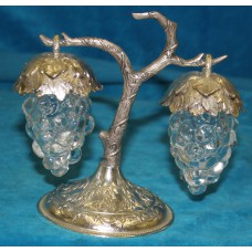 Zilver plate (20ᵉ eeuw)
Peper en zout potjes in de vorm van eikels in de boom