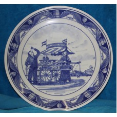 Blauw aardewerk (1980)
Met decor van het eten van De Nieuwe Haring
