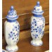 Porceleinen fles Aardewerk (20ᵉ eeuw)
2 Dekselvazen met bloem decor