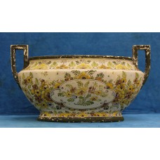 Atelier Th Oor Old Delft porcelain (20ᵉ century)
Plateel cachepot with two ears (wear)