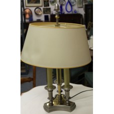 Chroom kleurig (20ᵉ eeuw)  Grote schemerlamp met kap op 3 pilaren in stijl van Lodewijk XIV