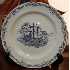 Rörftrans (20ᵉ eeuw) Sierbord blauw Oost Indische vaarder