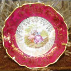 Limoges (20e eeuw) Aardewerk  Sierbord decor verliefd paar