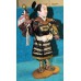 Japanese (19ᵉ eeuw) Ningyo pop, met Gofun hoofd en glazen ogen "Staande Samurai met banier"